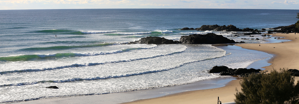 THE TOP 5 SURF DESTINATIONS ALONG THE MID-NORTH COAST